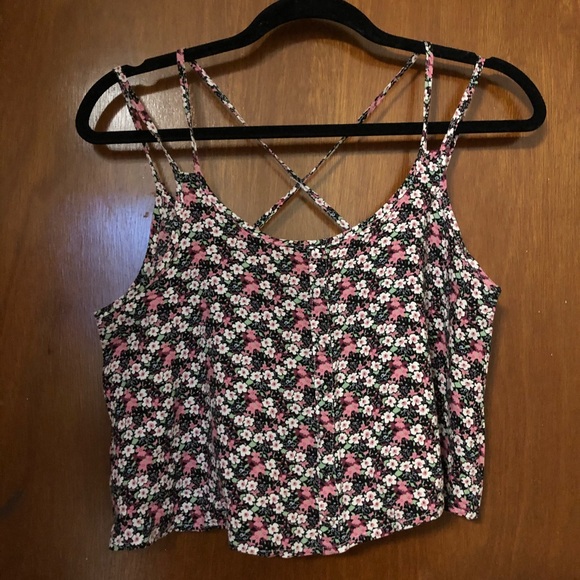⭐️ 2 for $10 ⭐️ Floral Crop Top - Picture 1 of 3